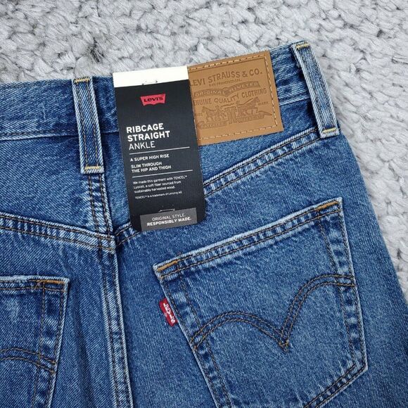 Levi's Premium Ribcage Straight Ankle Jeans Revolve Blue Ripped Size 24 x 27 - Picture 5 of 11